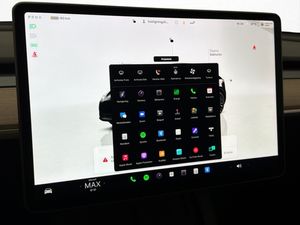 Tesla Model Y bild 18