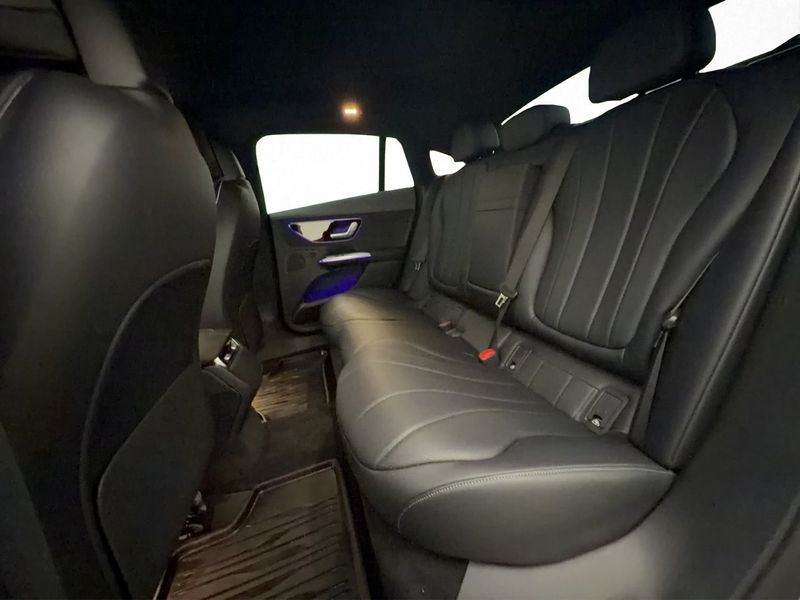 Mercedes EQE350 bild 22