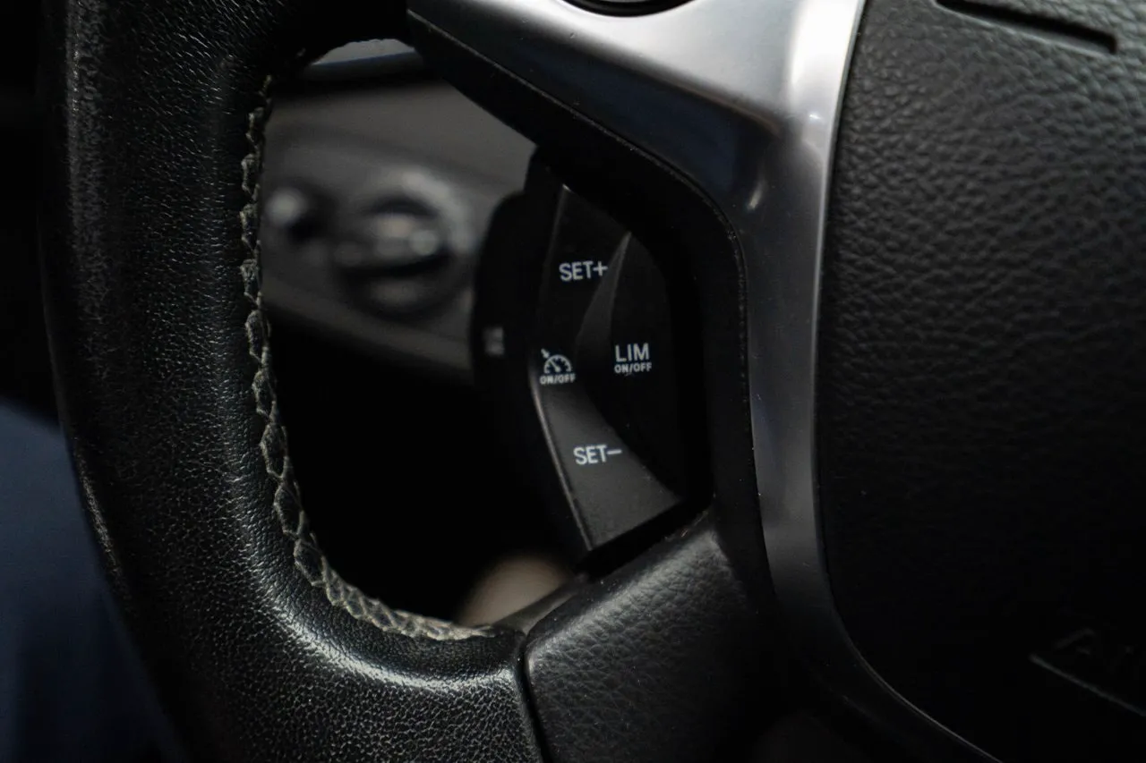 Ford Kuga bild 17