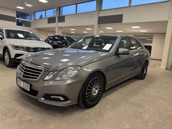 Mercedes E220 CDI BlueEFFICIENCY 5G-Tronic Avantgarde Euro 5 - 2010
