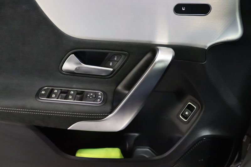 Mercedes CLA250 bild 19