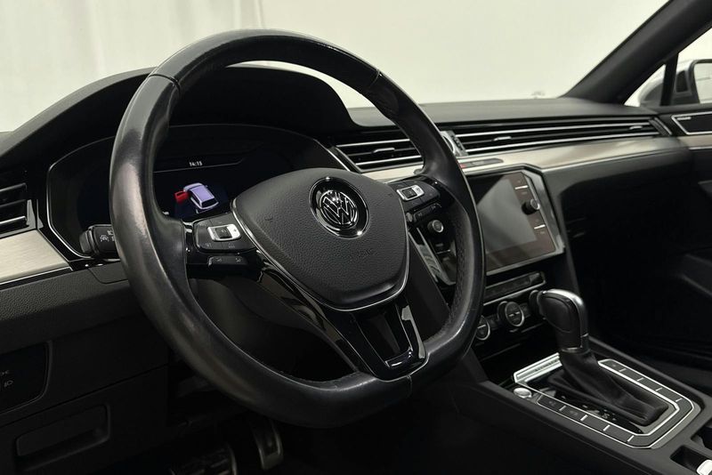 Volkswagen Passat bild 16