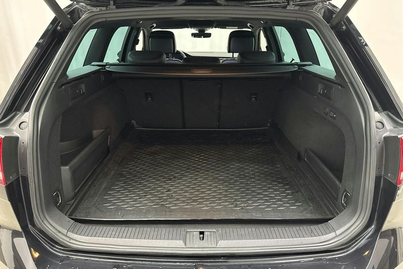 Volkswagen Passat bild 9