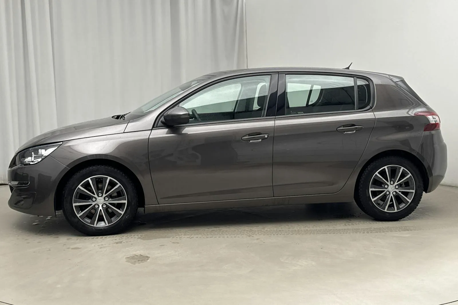 Peugeot 308 bild 2