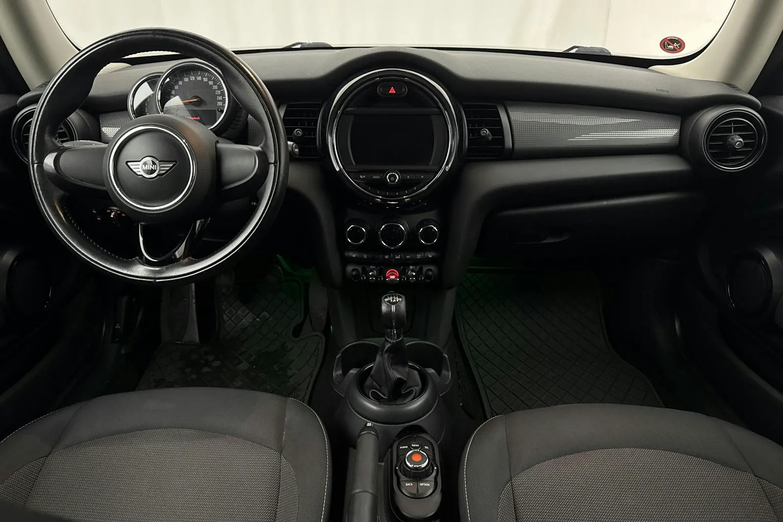 MINI One bild 6