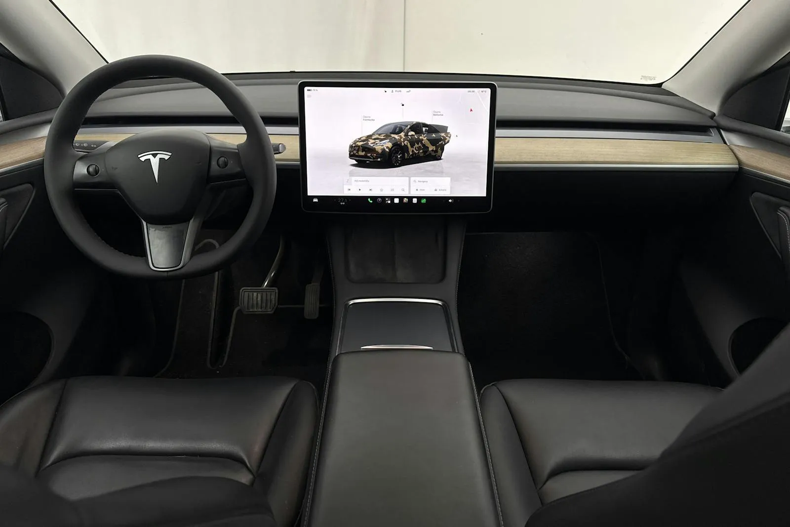 Tesla Model Y bild 6