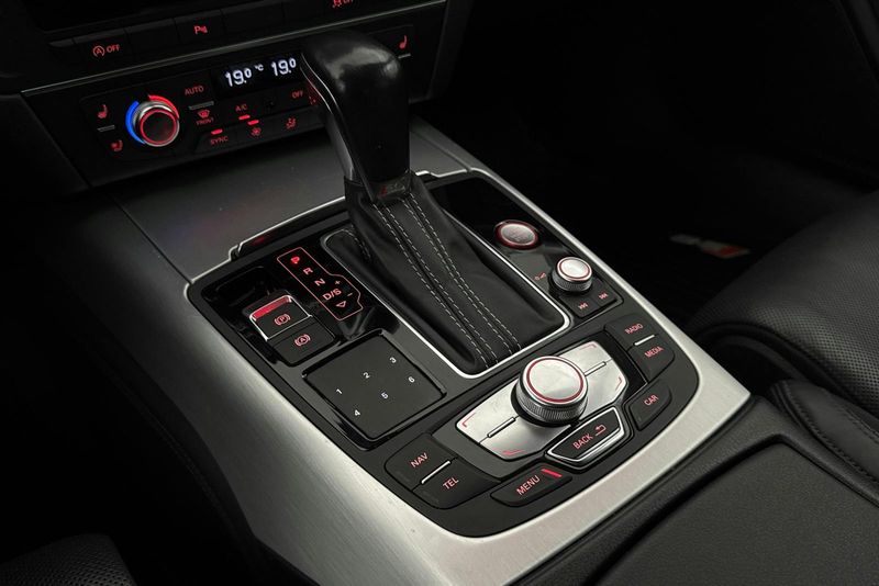 Audi S6 bild 22