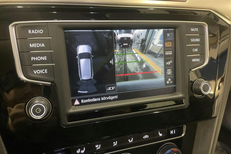 Volkswagen Passat bild 11