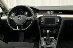 Volkswagen Passat bild 16