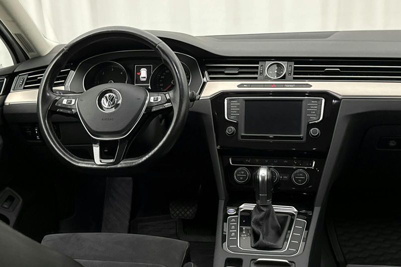 Volkswagen Passat bild 16