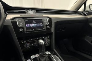 Volkswagen Passat bild 14
