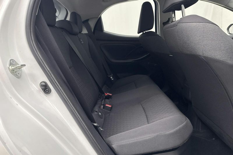 Toyota Yaris bild 8
