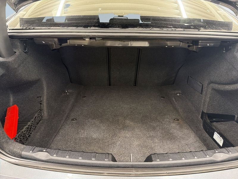 BMW 320 bild 12