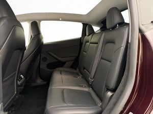 Tesla Model Y bild 15