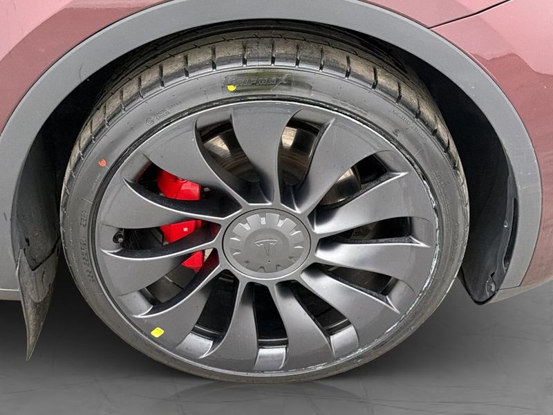 Tesla Model Y bild 11