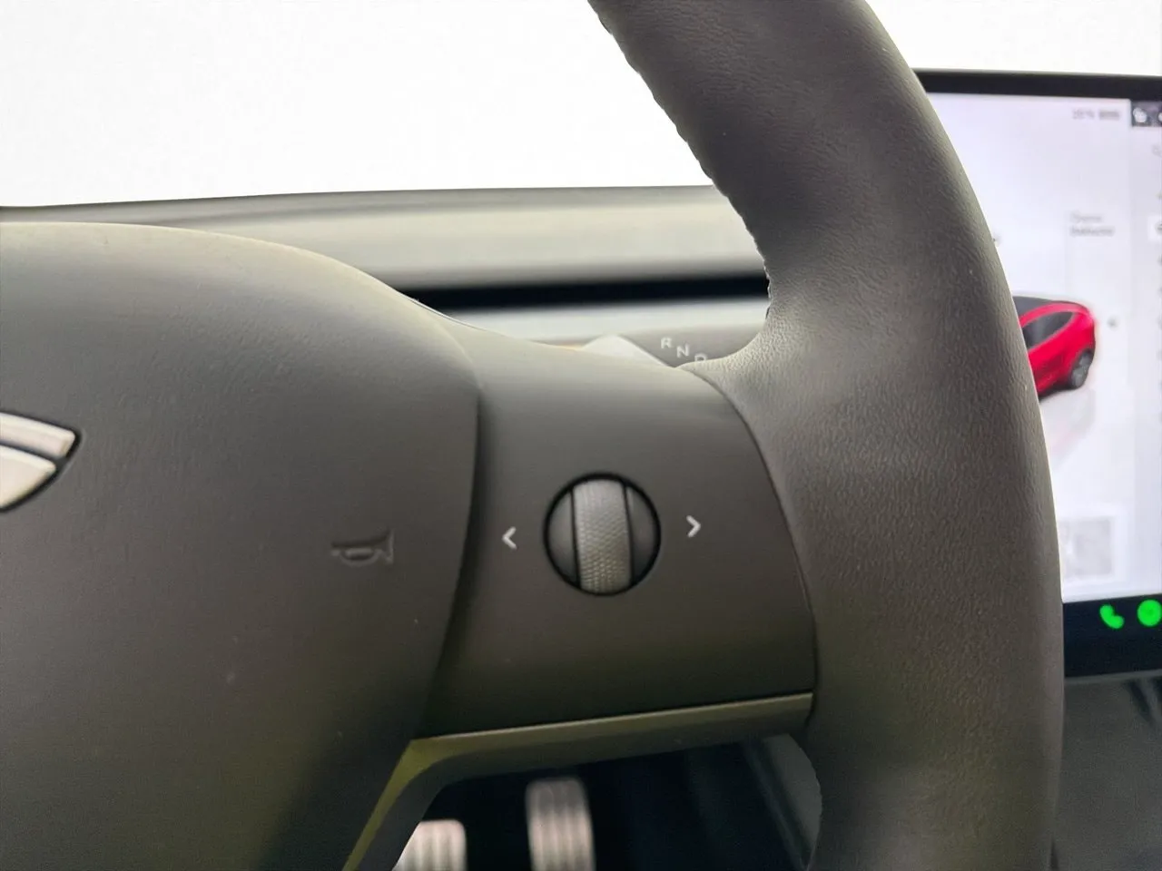 Tesla Model Y bild 31