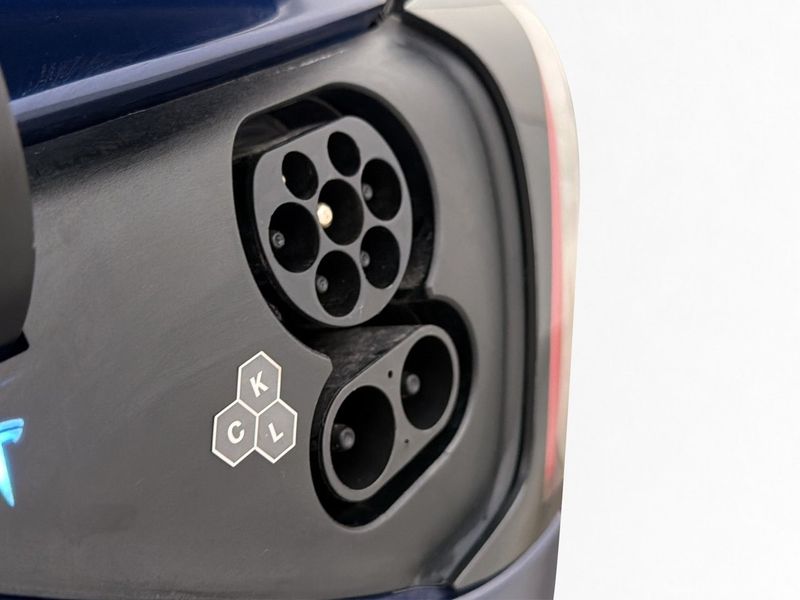 Tesla Model Y bild 11