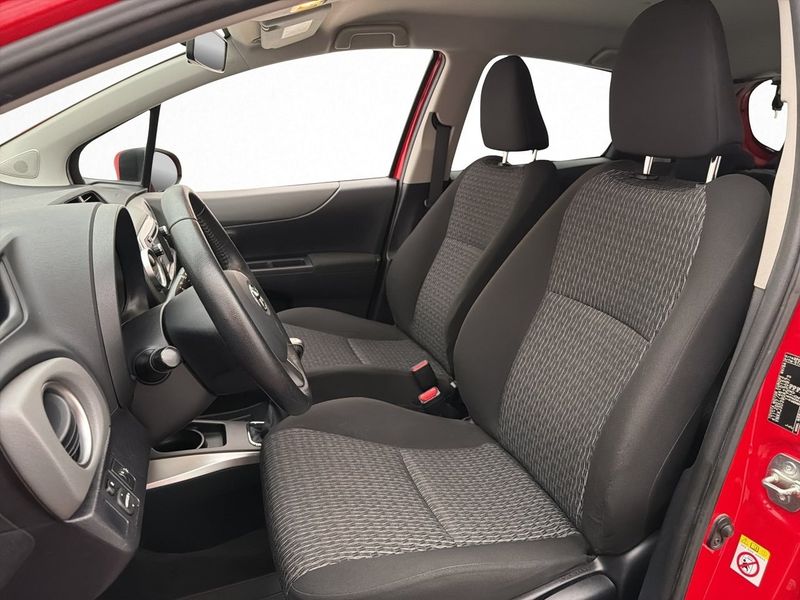 Toyota Yaris bild 12