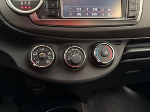 Toyota Yaris bild 25