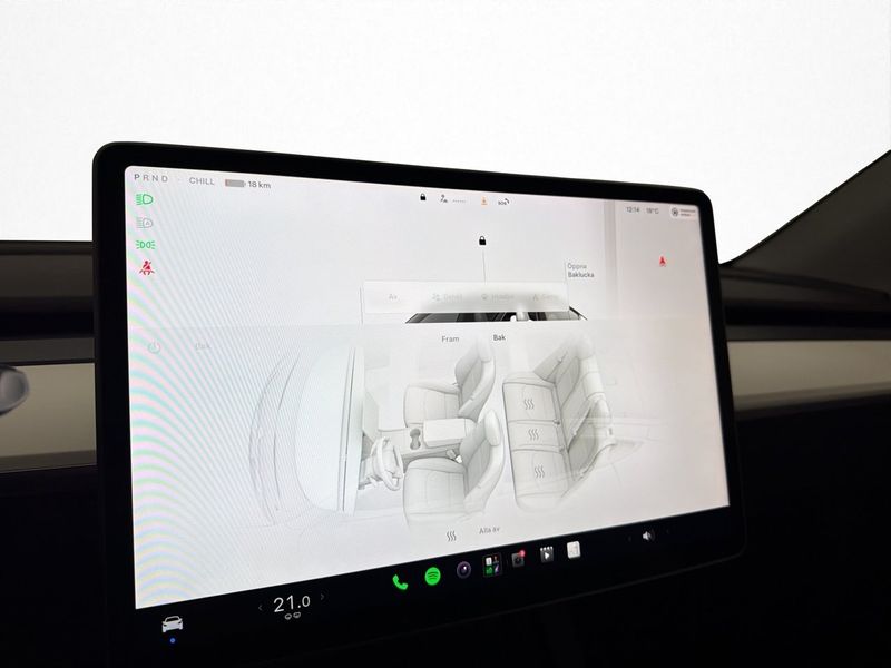 Tesla Model Y bild 26
