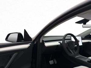 Tesla Model Y bild 20