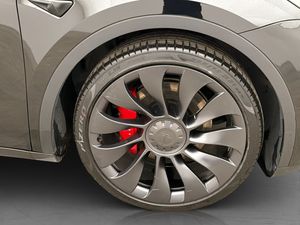Tesla Model Y bild 11