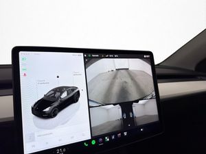 Tesla Model Y bild 29