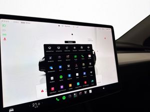 Tesla Model Y bild 27