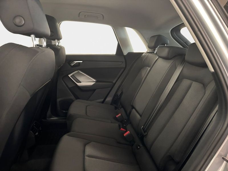 Audi Q3 bild 13