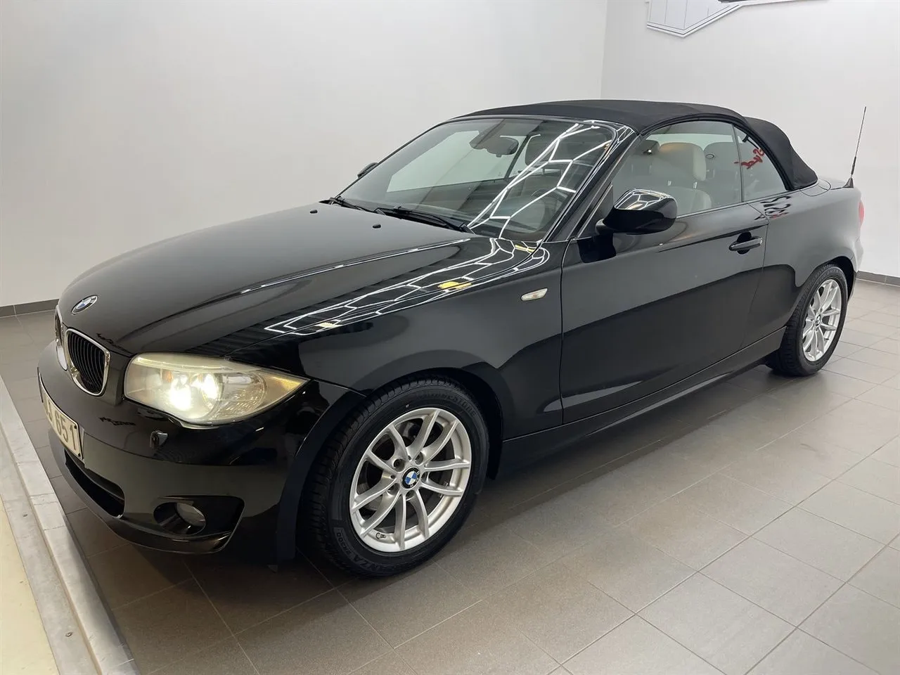 BMW 118 bild 14