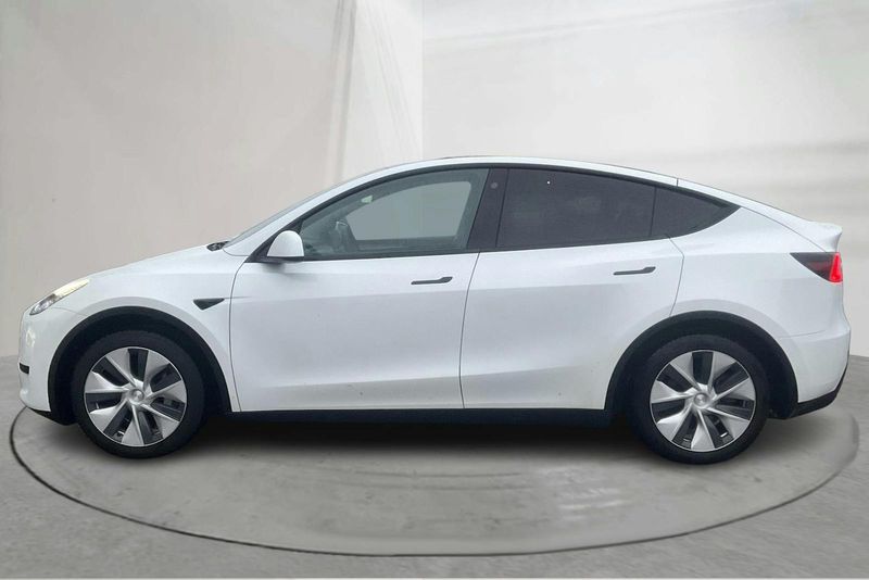 Tesla Model Y bild 2