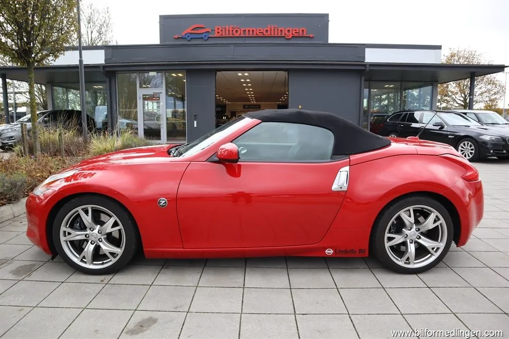 NISSAN 370Z ROADSTER 3.7 V6 328 CH – CABRIOLET – BOÎTE MANUELLE – 85 550 KM