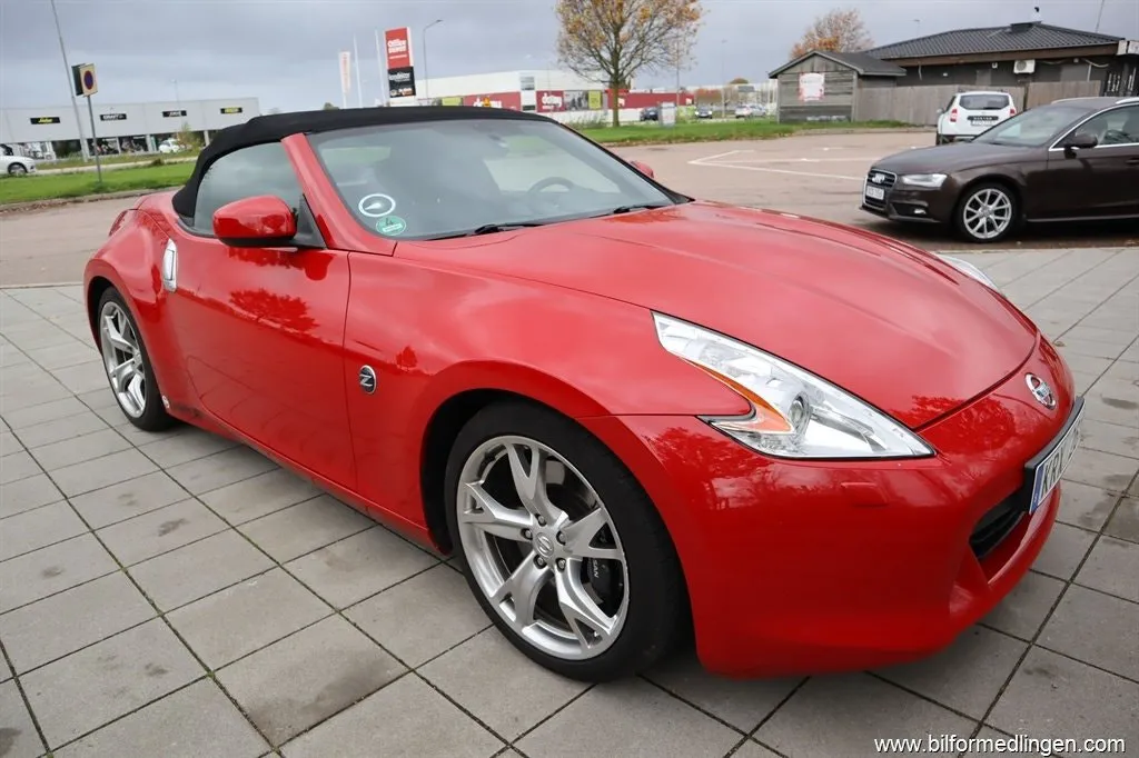NISSAN 370Z ROADSTER 3.7 V6 328 CH – CABRIOLET – BOÎTE MANUELLE – 85 550 KM
