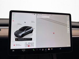 Tesla Model Y bild 23