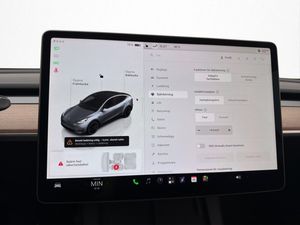 Tesla Model Y bild 26