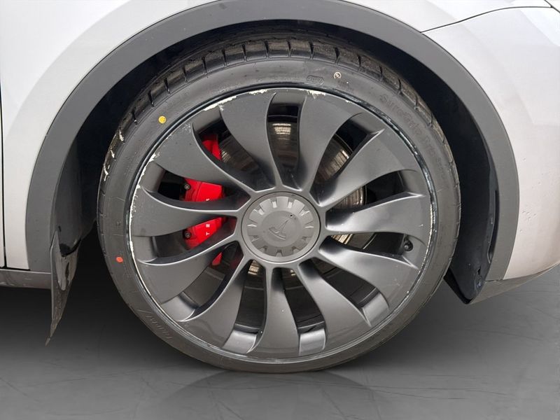 Tesla Model Y bild 36