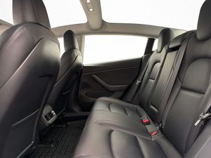 Tesla Model 3 bild 30