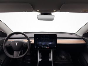Tesla Model 3 bild 19
