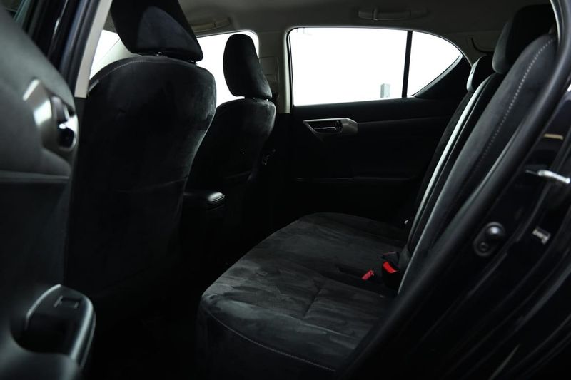 Lexus CT bild 14