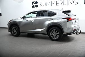 Lexus NX bild 5
