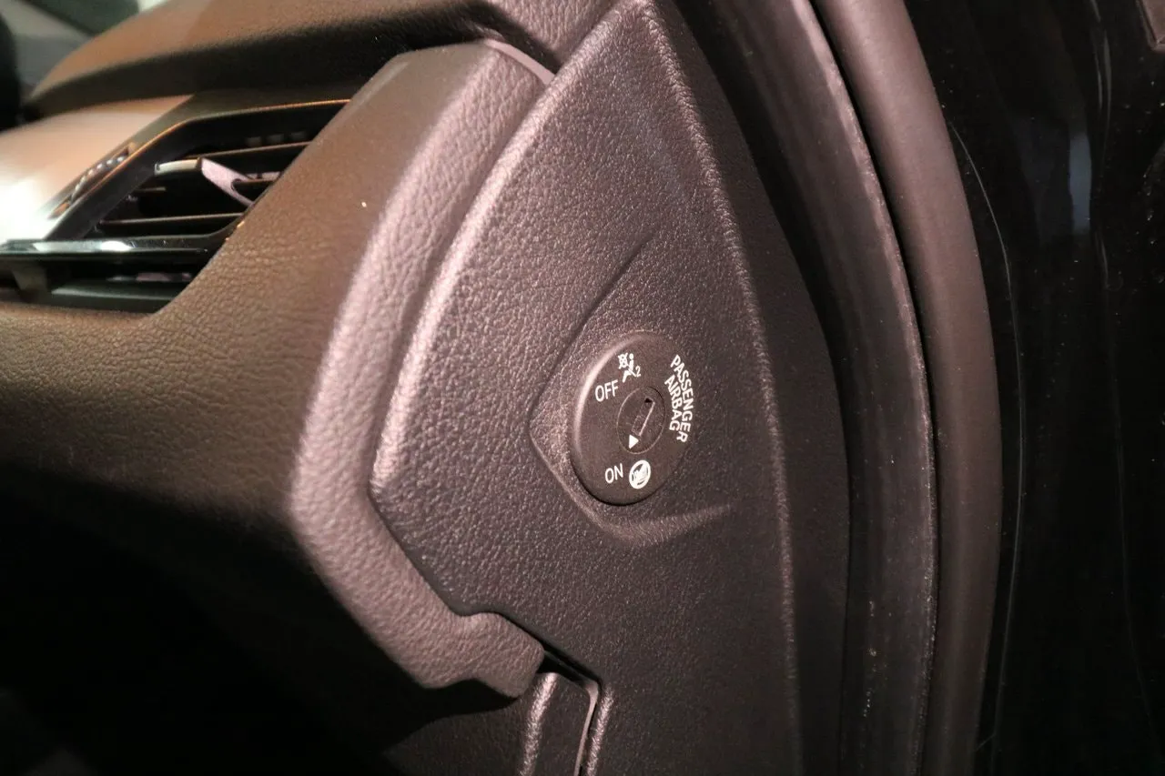 BMW 225 bild 14