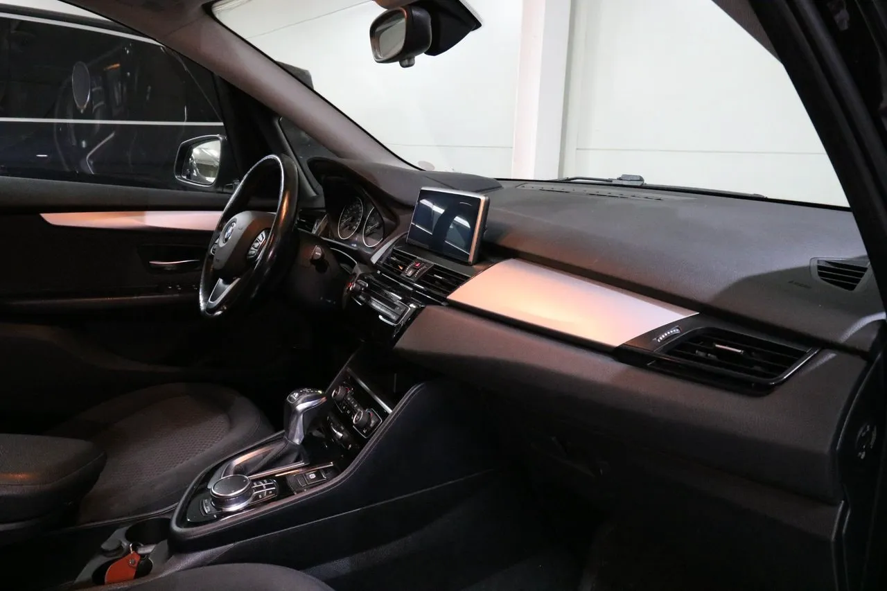 BMW 225 bild 13