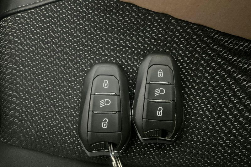 Peugeot 5008 bild 16