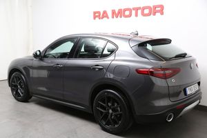 Alfa Romeo Stelvio bild 4
