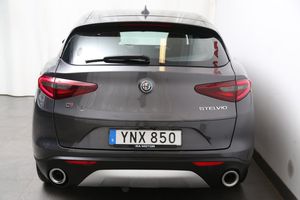 Alfa Romeo Stelvio bild 8