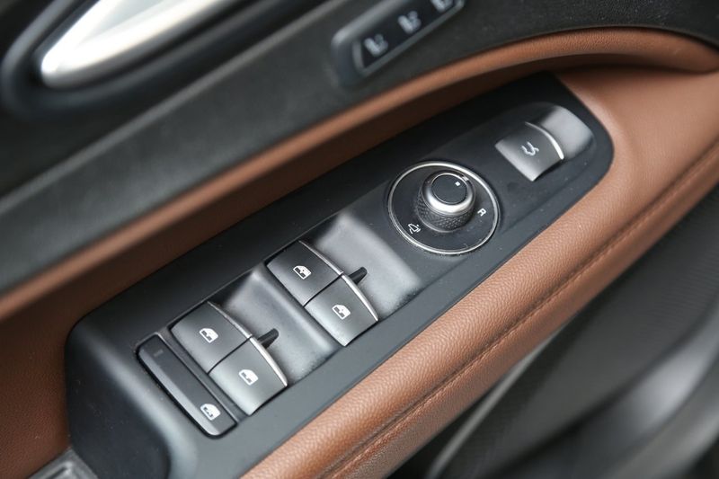 Alfa Romeo Stelvio bild 11