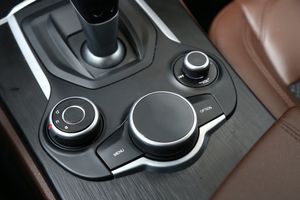 Alfa Romeo Stelvio bild 23