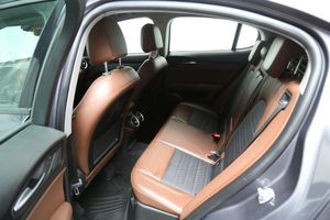 Alfa Romeo Stelvio bild 24