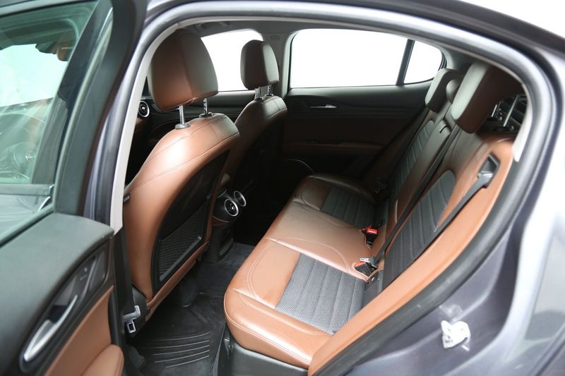 Alfa Romeo Stelvio bild 24
