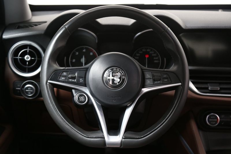 Alfa Romeo Stelvio bild 17